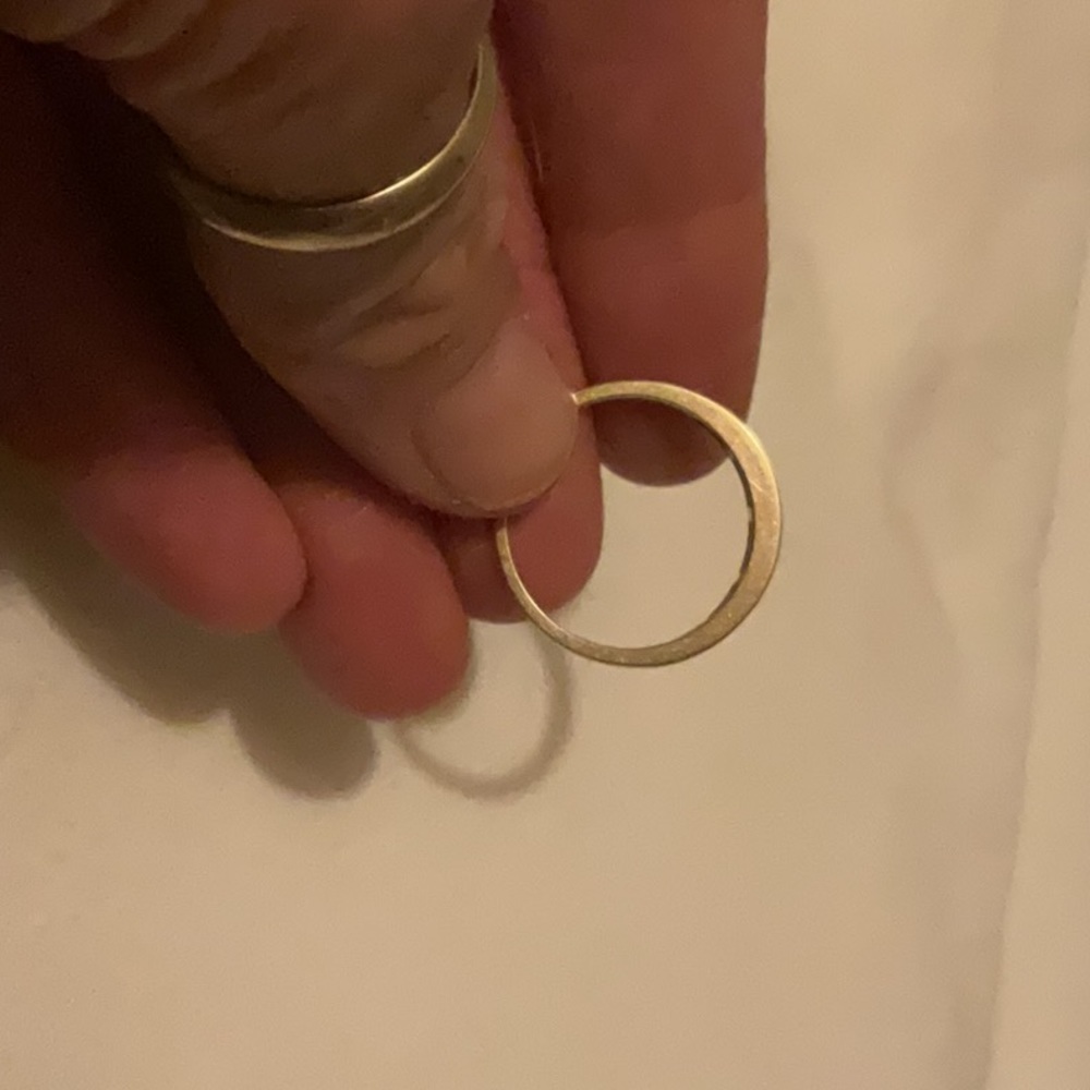 14K Vintage Gold Diamond Band - Picture 2 of 5